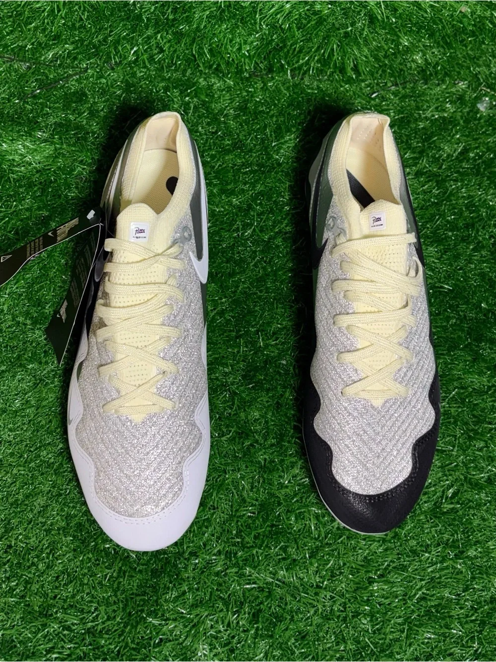 Men’s Soccer Cleats - Nike Mercurial Vapor - Size 8 - New